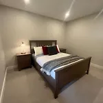 The Cedar Suite - Secluded Mountain Retreat With Forest Views And Hot Tub