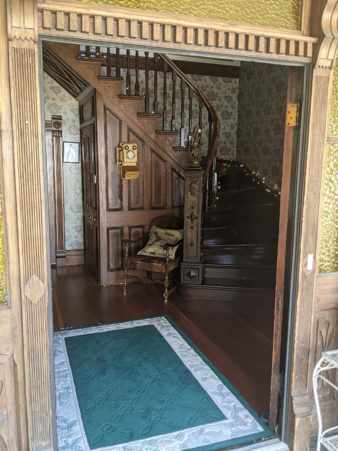 Holten Heritage House Bed & Breakfast *
