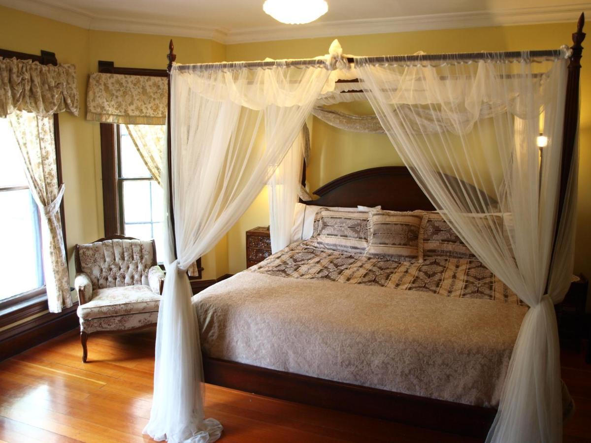 Holten Heritage House