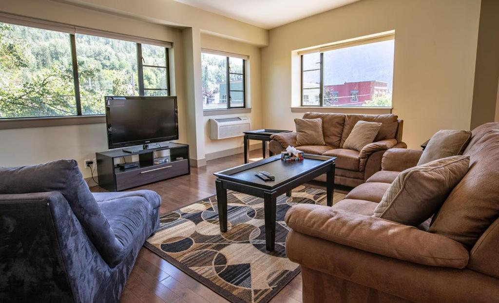 Selkirk Snug By Vacations Apartment