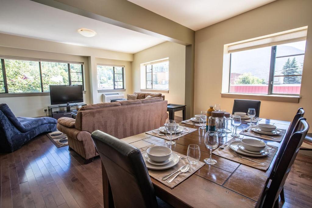 Apartment Selkirk Snug By Vacations Revelstoke