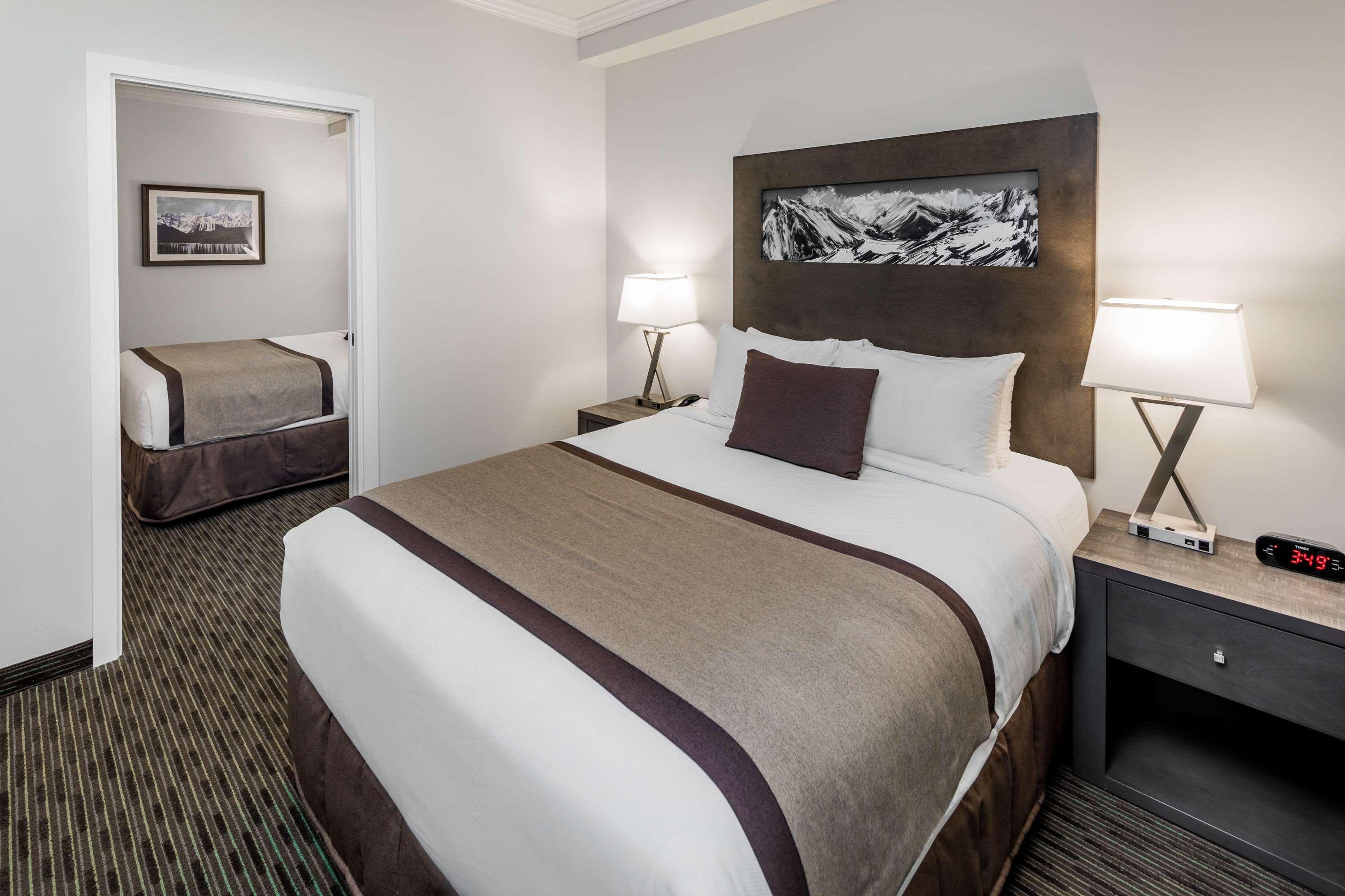 Ramada By Wyndham Revelstoke Hotel