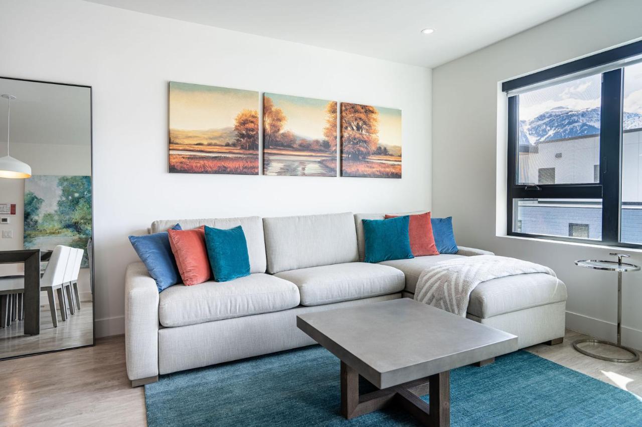 Mountain Revelation - Stunning In Holiday home
