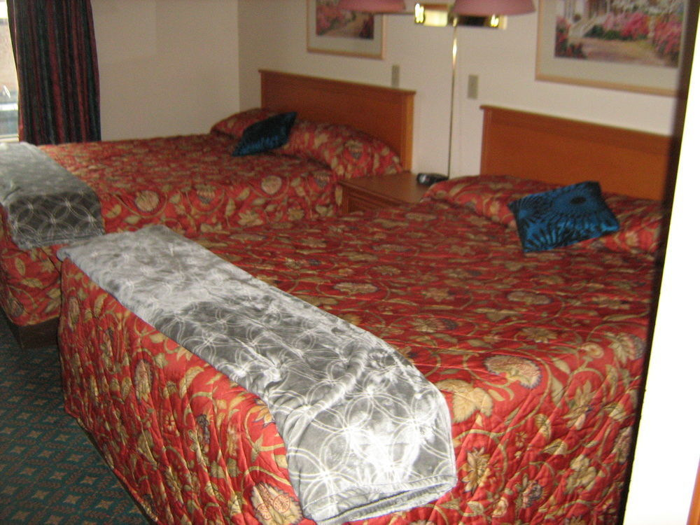 Motel Stoke Surestay Collection By Western 3*
