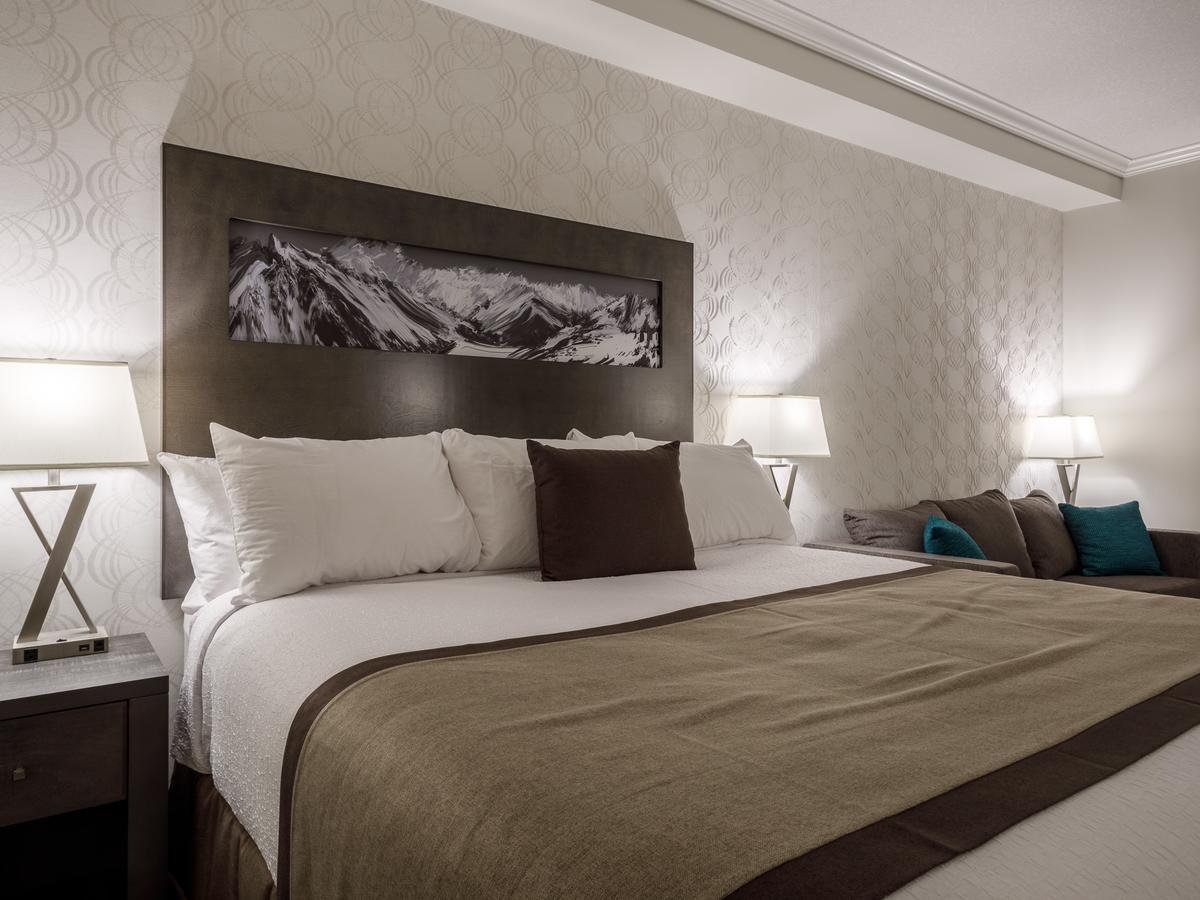 Ramada By Wyndham Revelstoke Revelstoke
