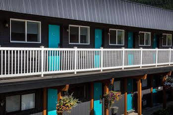 Stoke Surestay Collection By Western Motel 3*