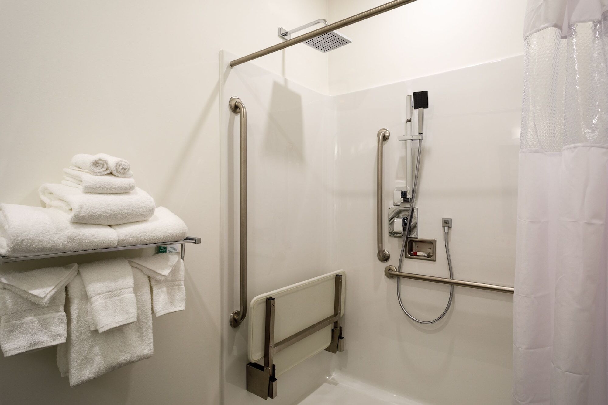 Ramada By Wyndham Revelstoke 3* Revelstoke