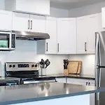 Rendezview By Revelstoke Vacations