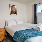 Downie Cottage By Revelstoke Vacations