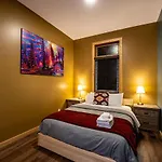Journey\'S Perch By Revelstoke Vacations