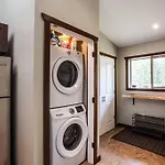 The Best 2 Bedrooms Suite In Revelstoke!