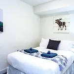 Revy Pow Pad - Private Hot Tub 3 Bedroom Condo