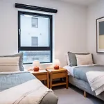 Escape To Revy - Beautifully Designed Condo