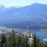 Alpenrose Revelstoke Bed & Breakfast