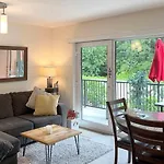 Al\'S Escape By Revelstoke Vacations