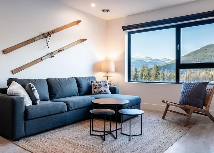 Drop In Condo By Revelstoke Vacations