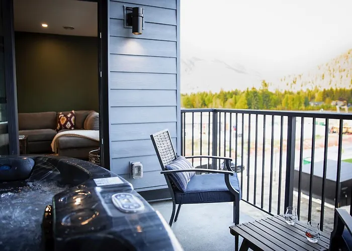 Revy Rendezvous By Revelstoke Vacations