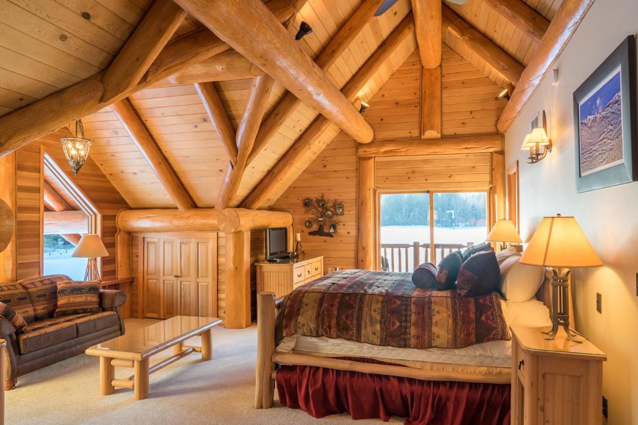 Holiday home House Luxury Log House At Base Of Revelstoke
