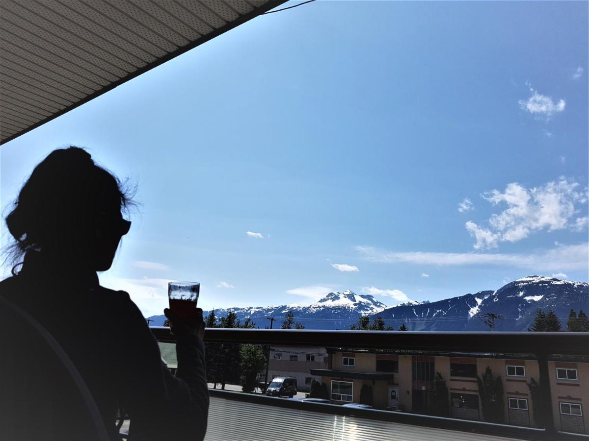 Alpine & 3*