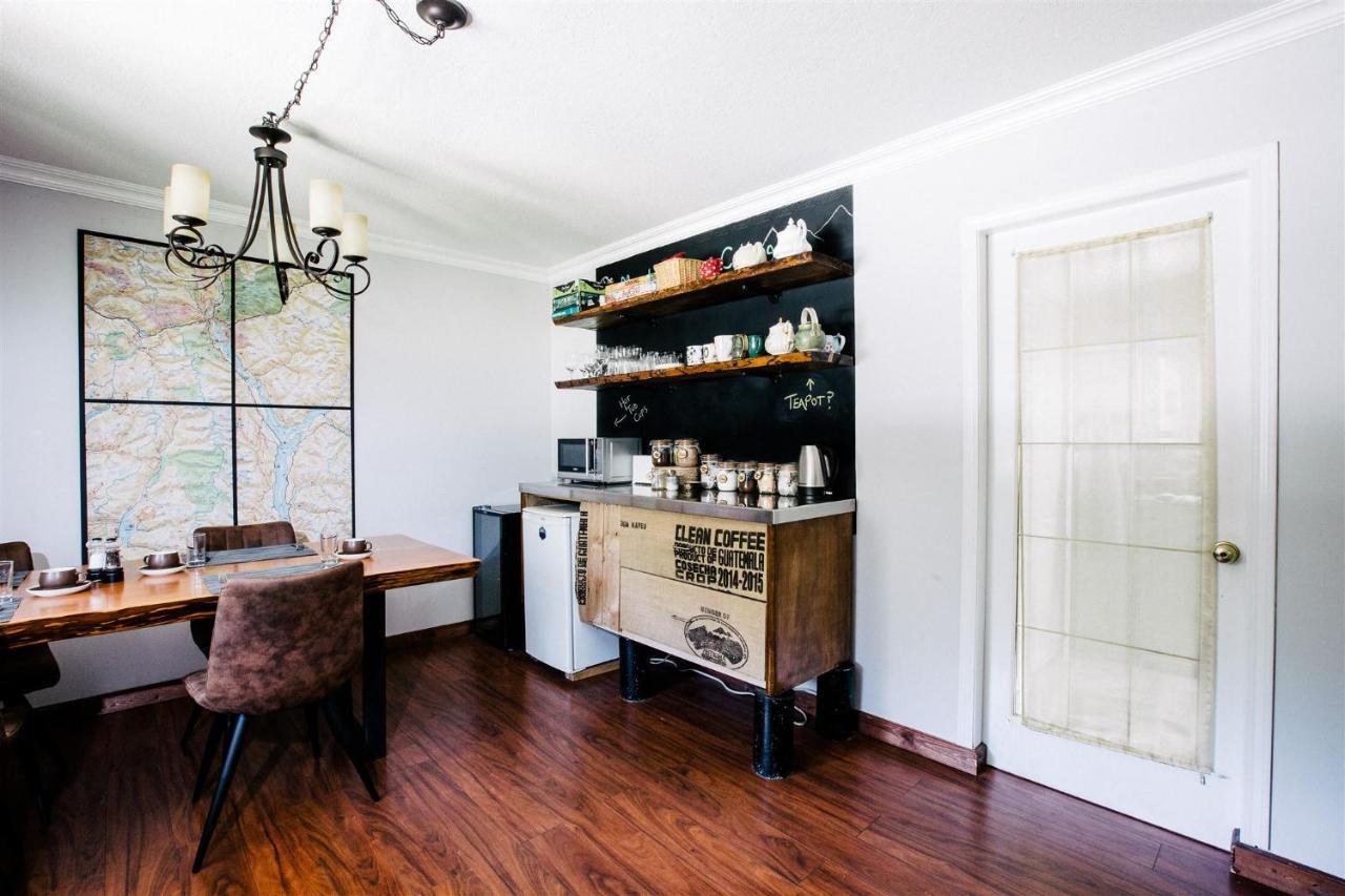 Alpenrose Revelstoke Bed & Breakfast 3*