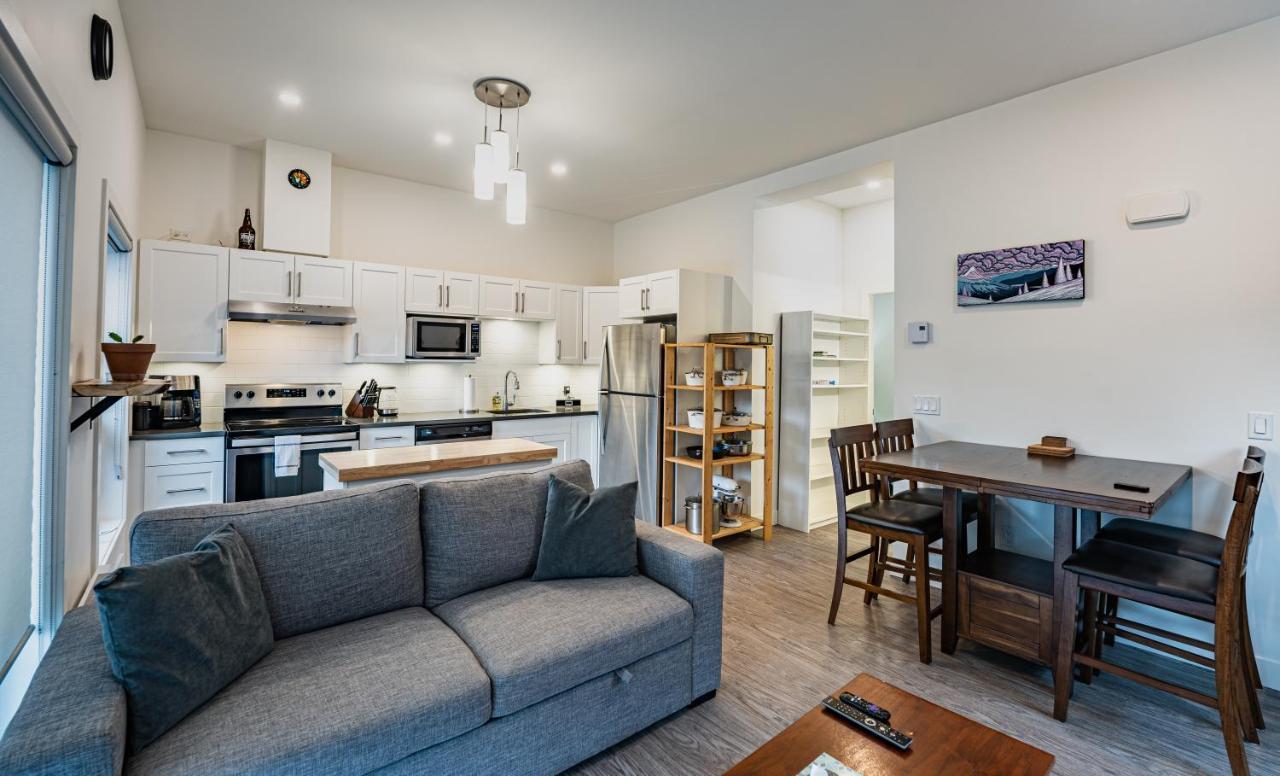 Niska's Den By Vacations Revelstoke