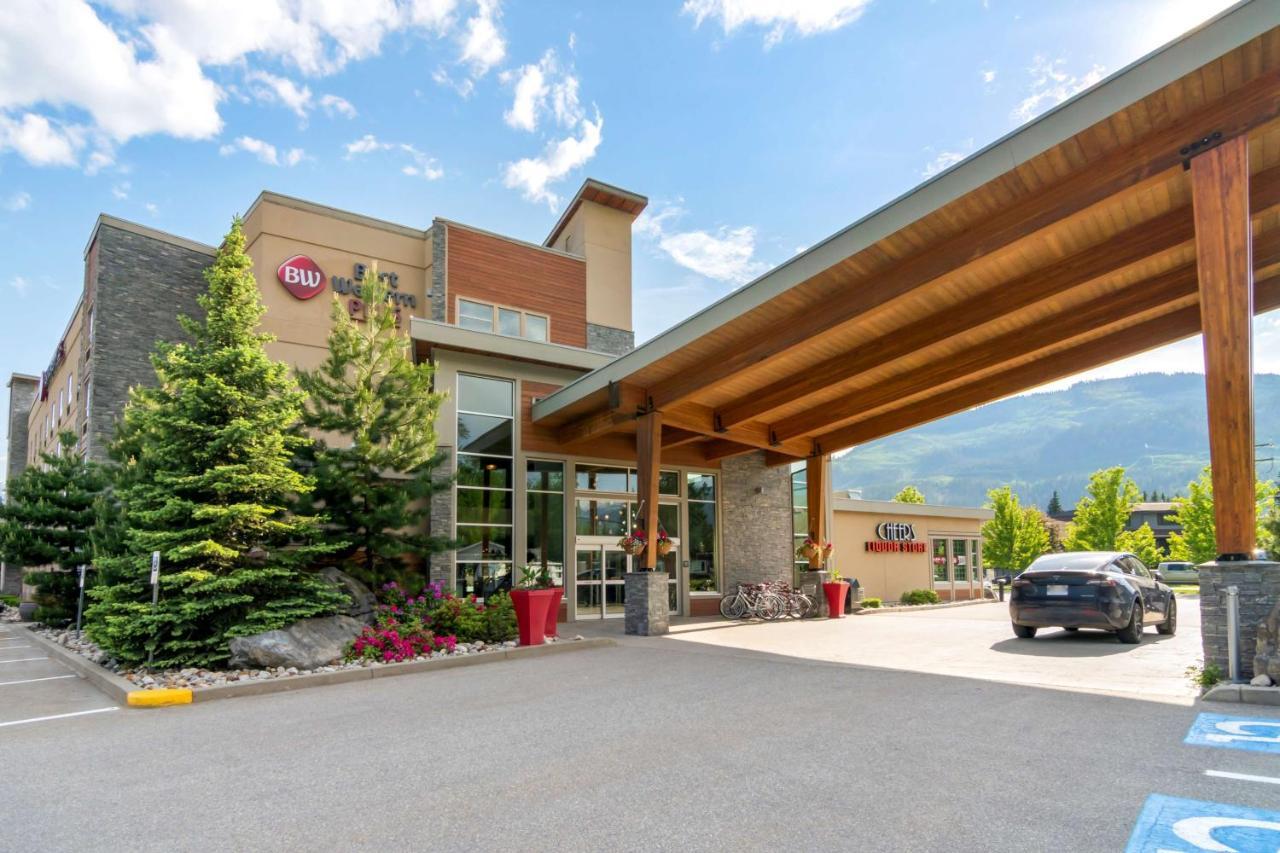 Western Hotel 4*