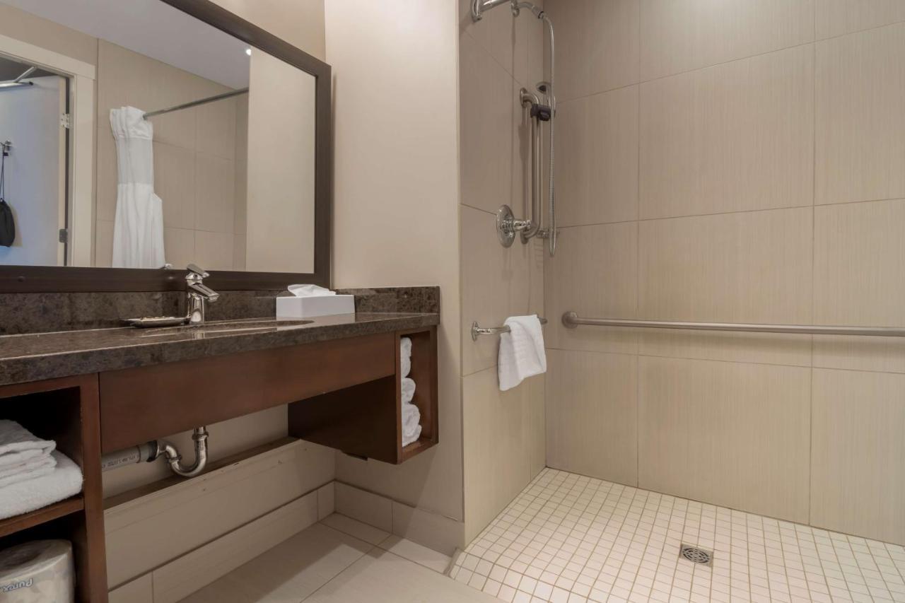 Western Hotel 4*