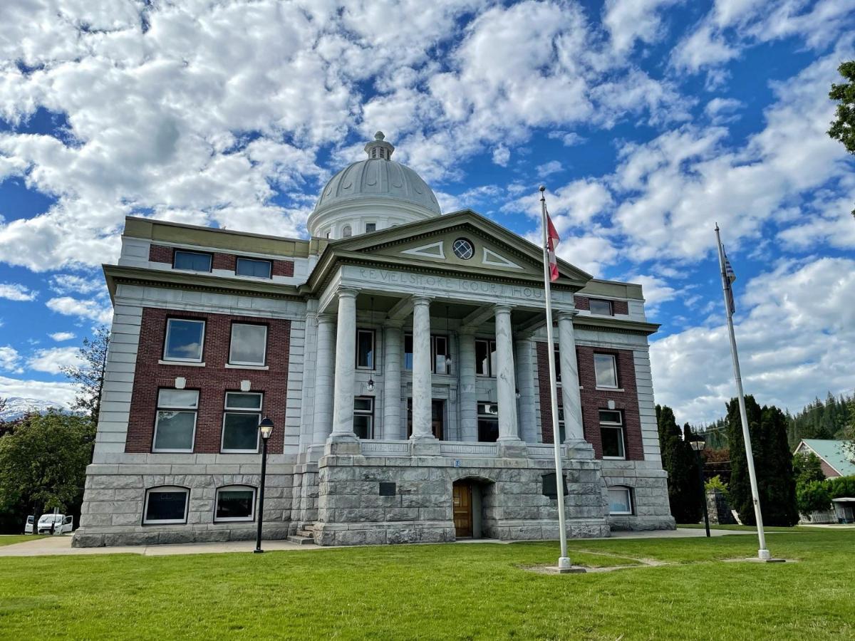 Courthouse * Revelstoke