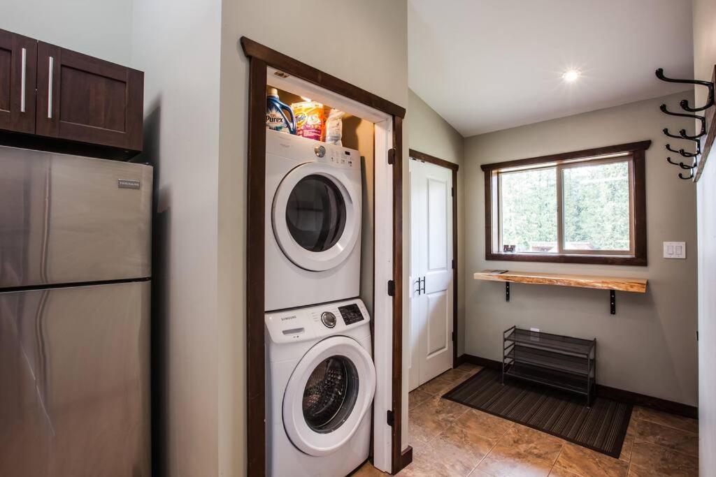 The 2 Bedrooms In Revelstoke! Apartment Revelstoke