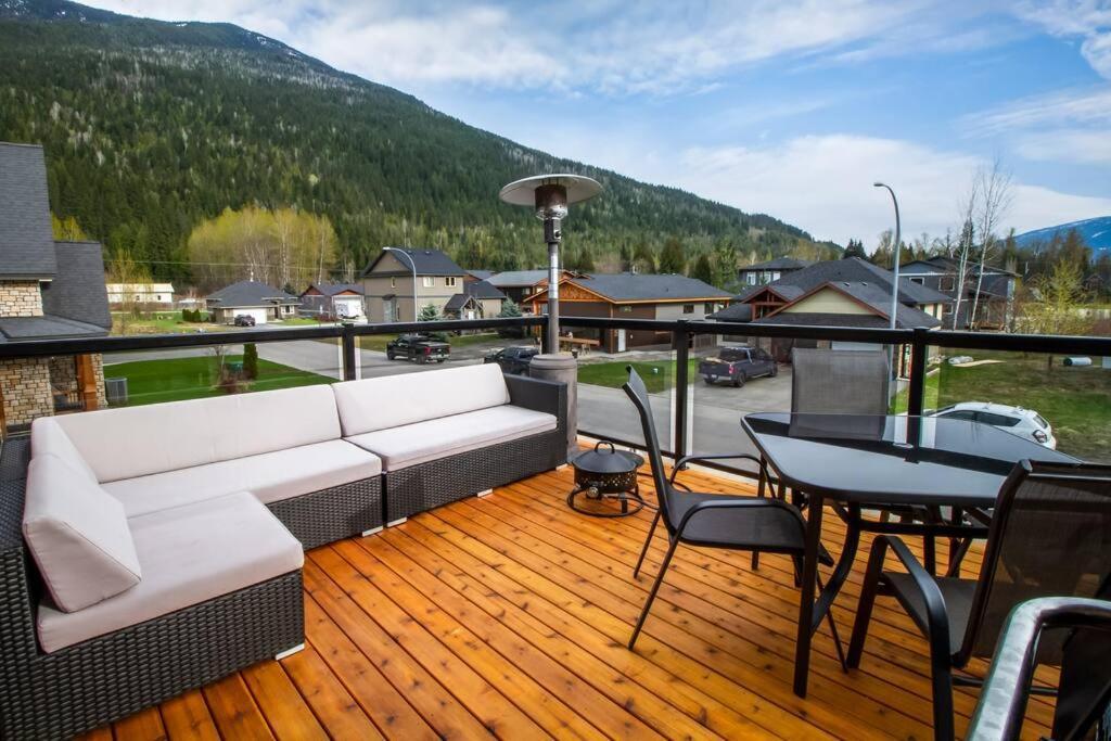 Apartment The 2 Bedrooms In Revelstoke!