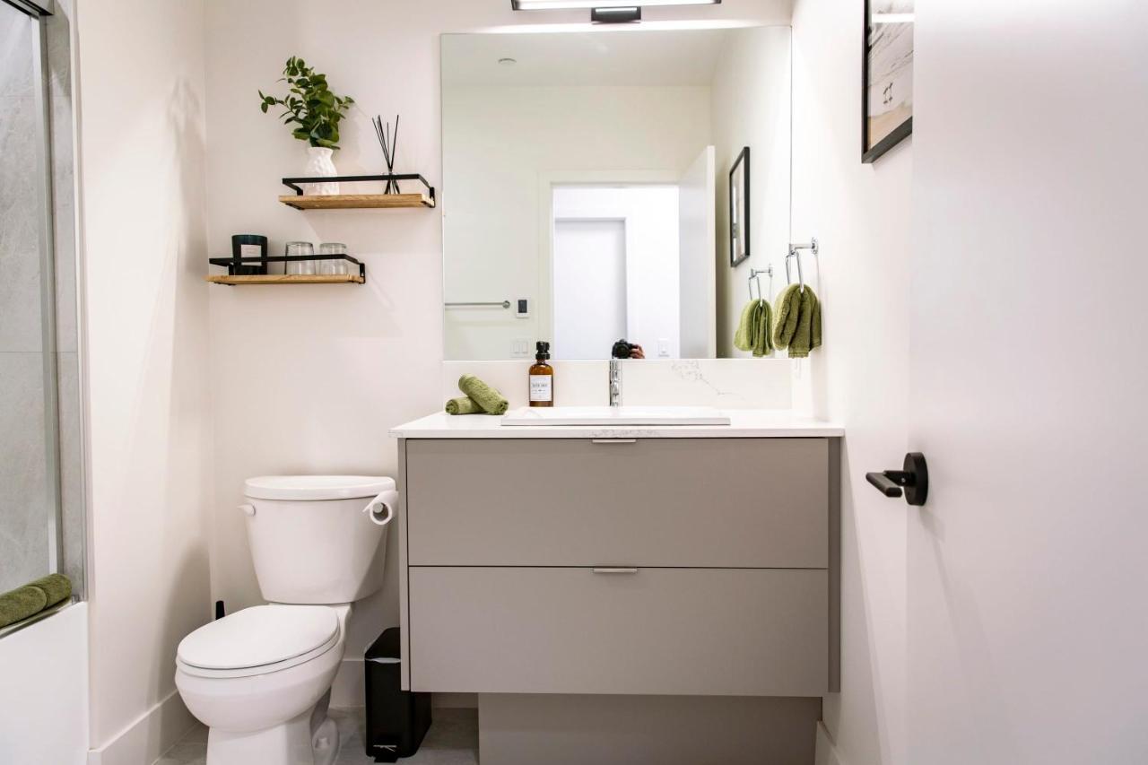 The Shred Shack - Stylish Holiday home Revelstoke