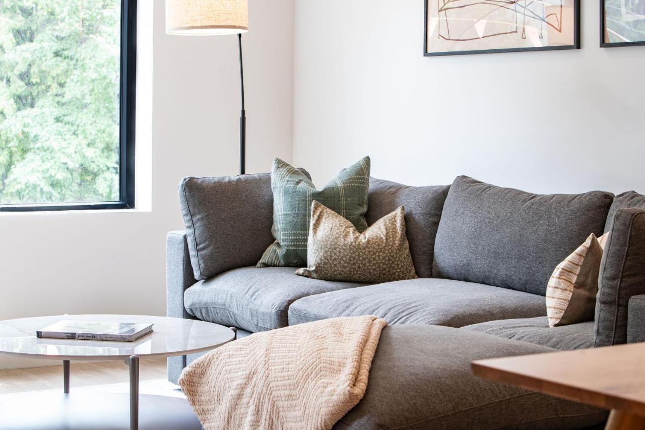 Serenity Now By Vacations Apartment Revelstoke