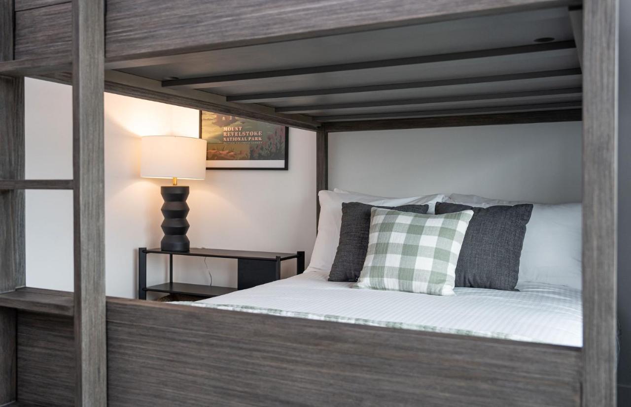 Apartment The Monashee House By Vacations