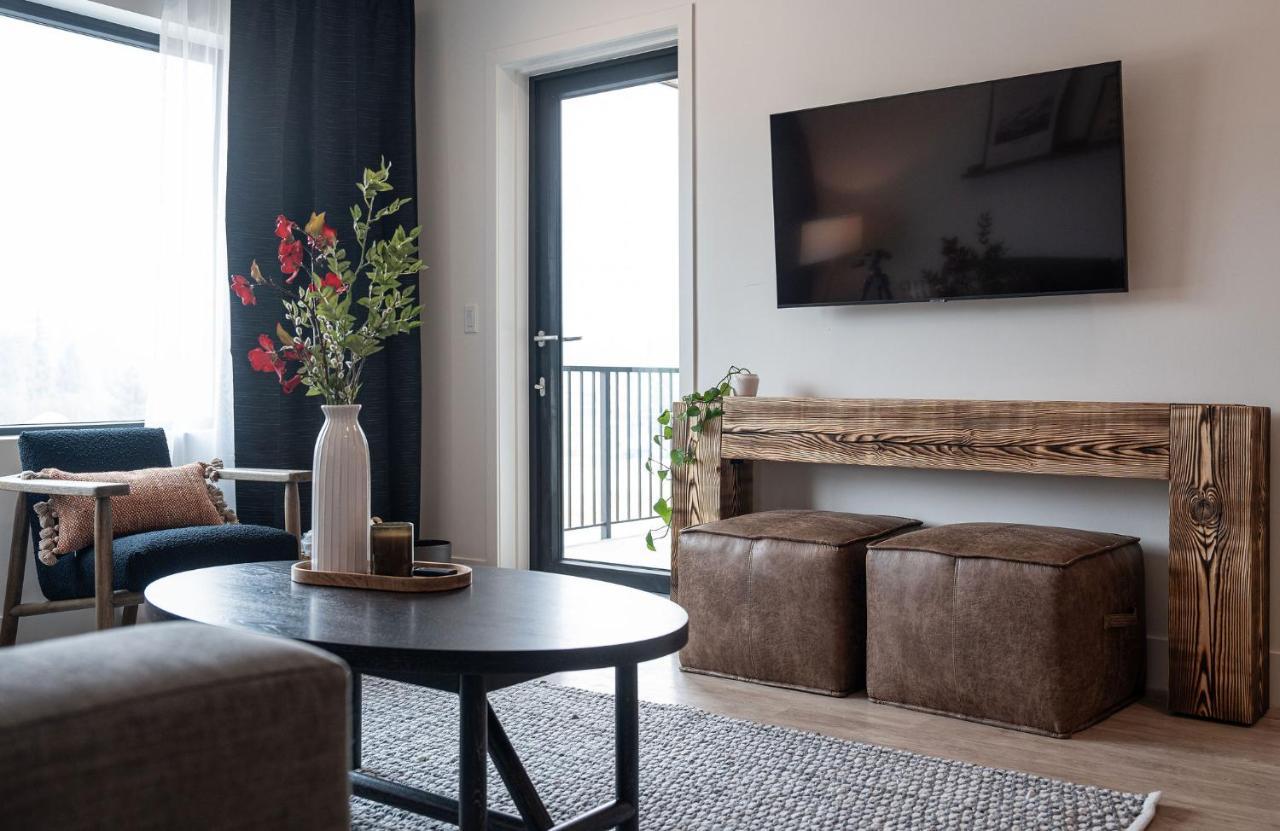 Apartment The Monashee House By Vacations