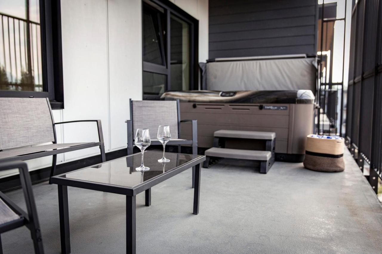 Holiday home The Three Bear Penthouse - With Hot Tub Revelstoke