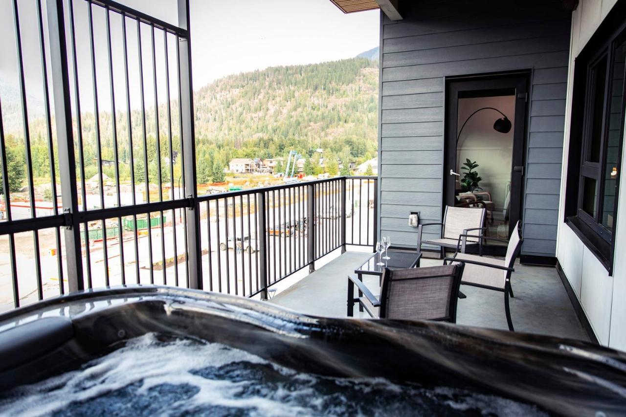 The Three Bear Penthouse - With Hot Tub Holiday home Revelstoke