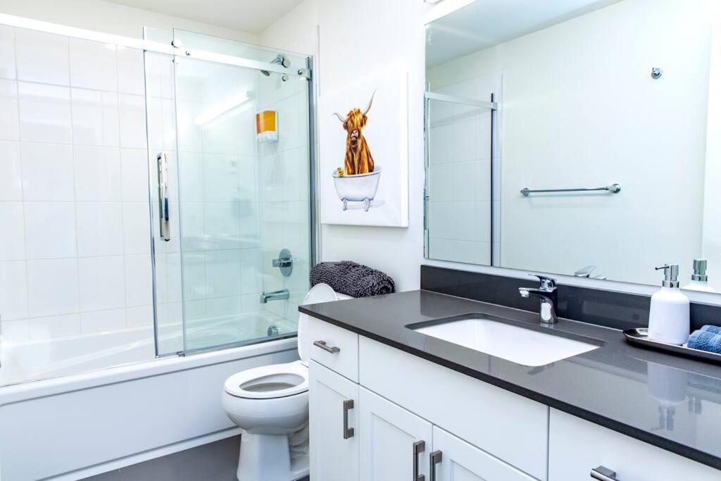 Revy Pow Pad - Private Hot Tub 3 Bedroom Holiday home Revelstoke