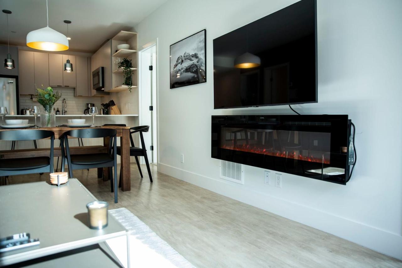 & Tee Retreat Bright Three Bedroom And Hot Tub Revelstoke