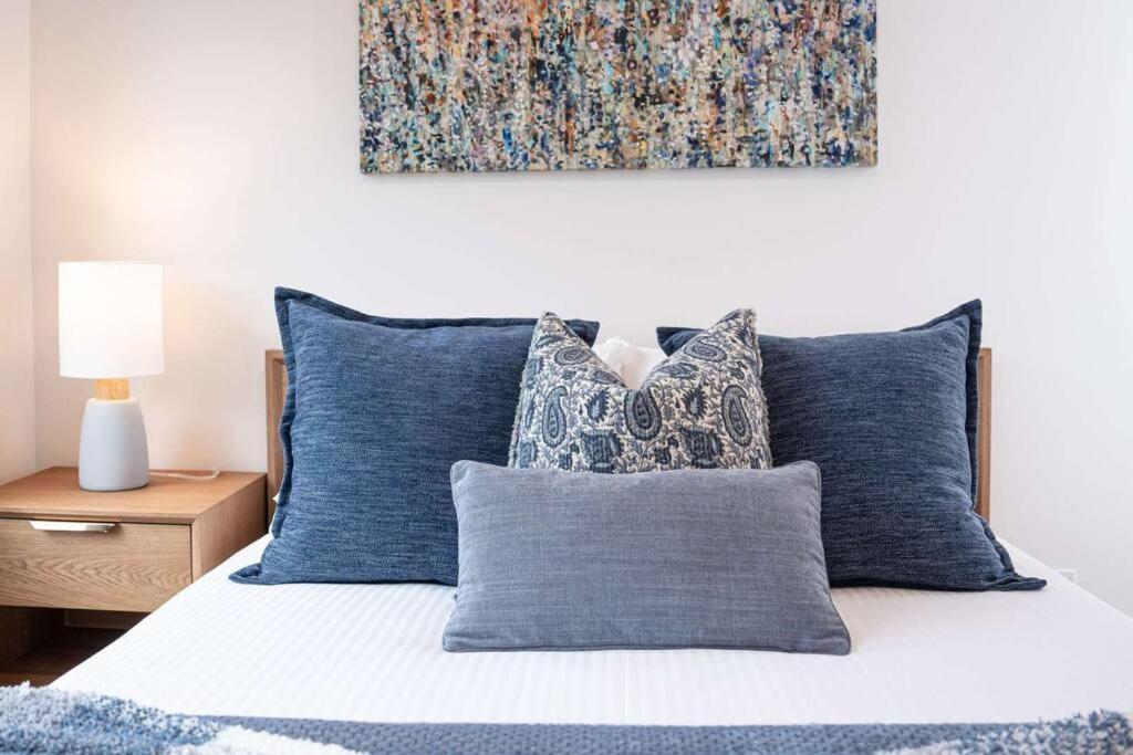 Apartment Bluebird Daze By Vacations Revelstoke