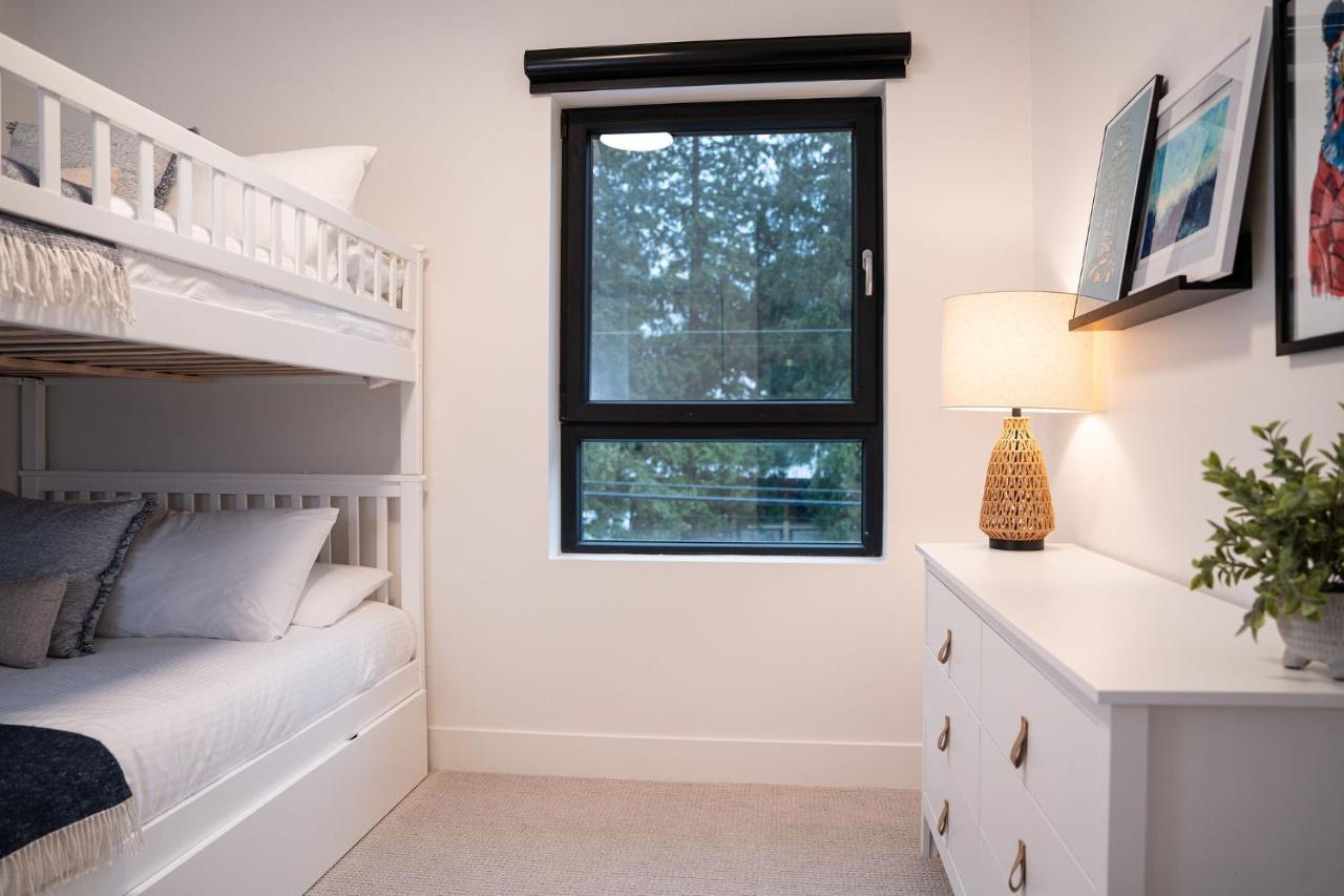 Apartment Hemlock Hangout By Vacations *