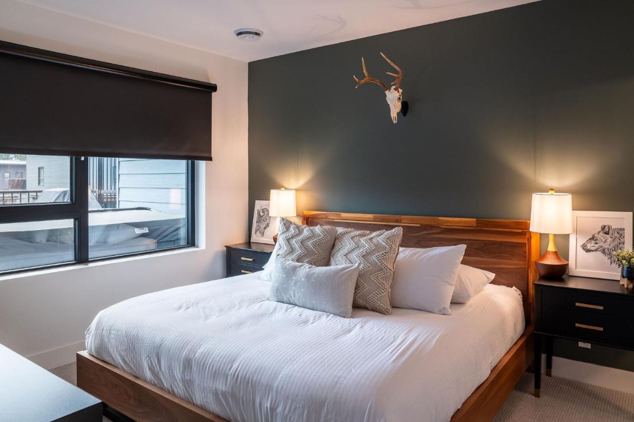 Hemlock Hangout By Vacations Apartment