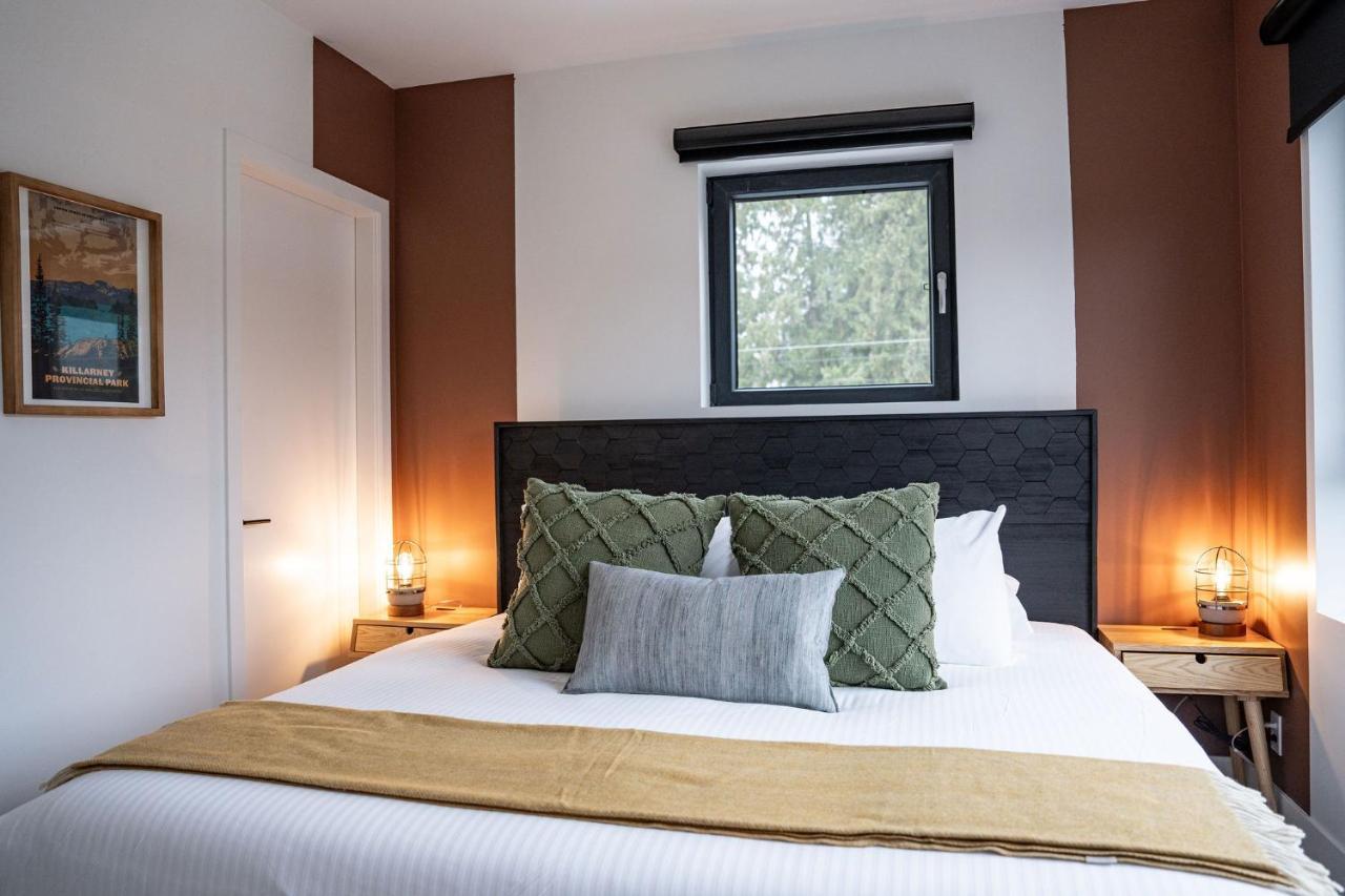 Hemlock Hangout By Vacations