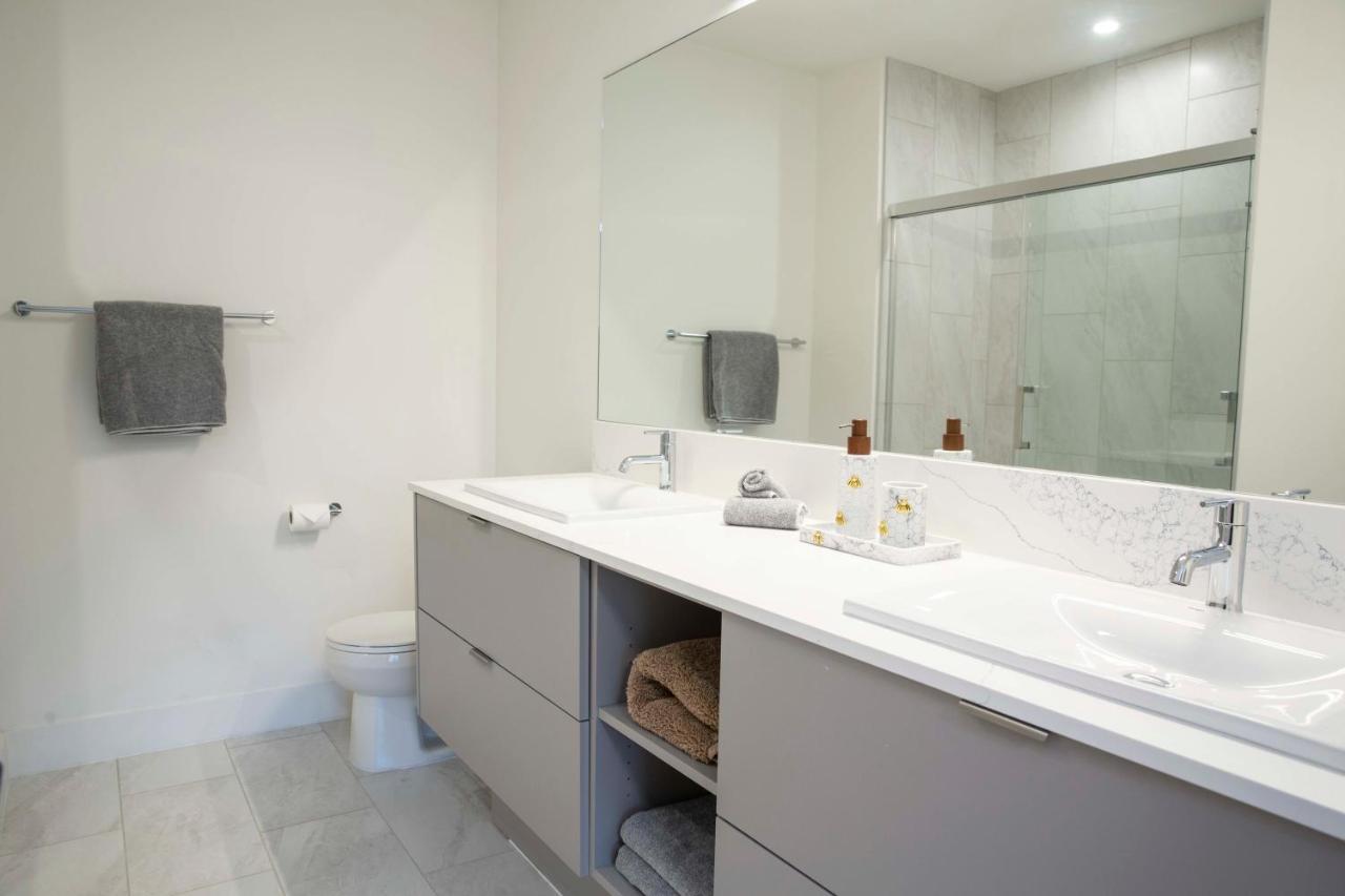 Revytalise - Cozy 3 Bedroom Apartment
