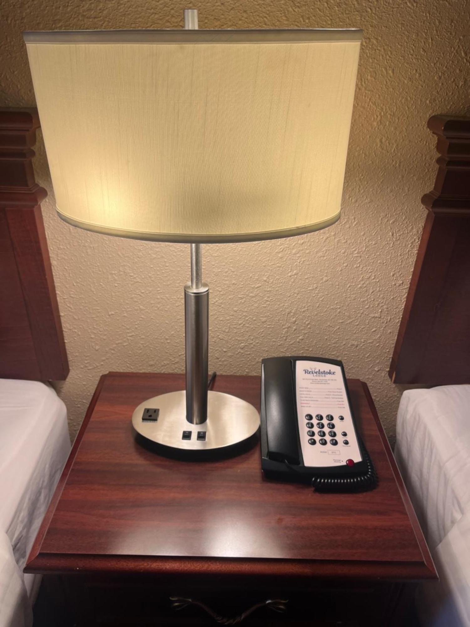 Motel Revelstoke Lodge