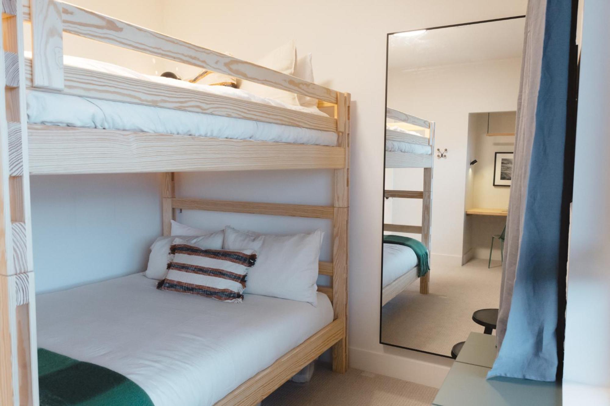 The Willow - Floor Apartment Revelstoke