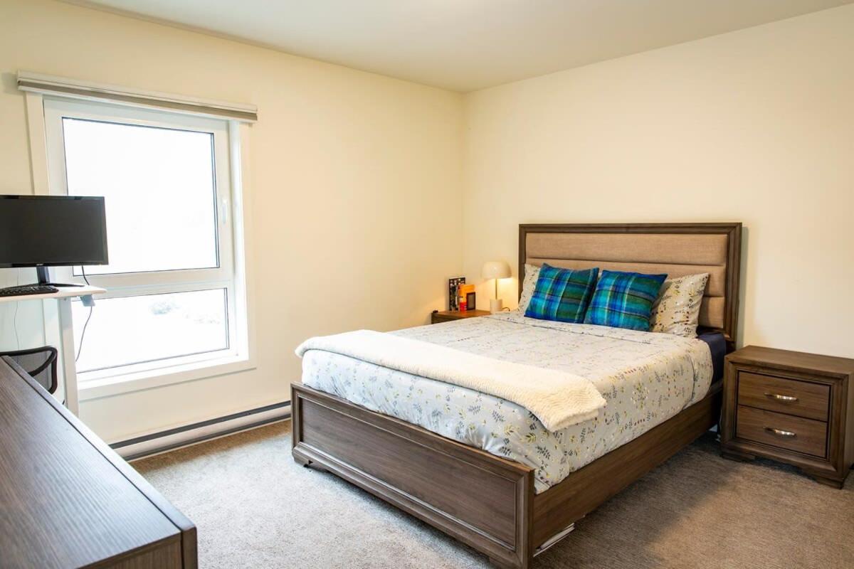Lines Revy - One Bedroom Near Rmr * Revelstoke