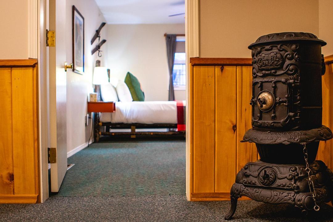 Hotel Courthouse Revelstoke