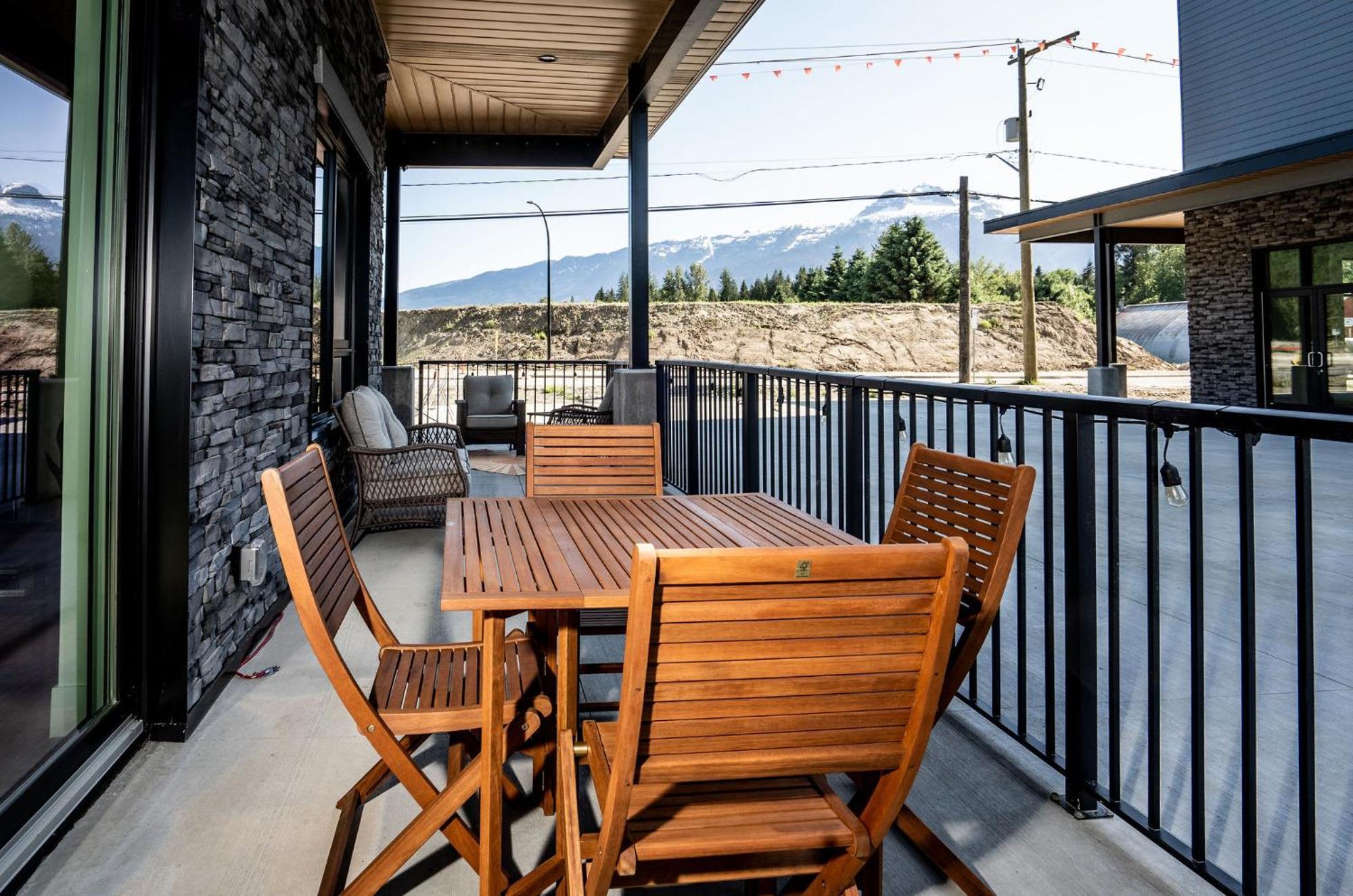 Summit Place - With Mountain Views Holiday home Revelstoke