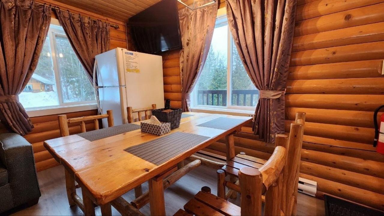 Mt. Alpine Chalets