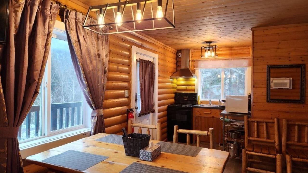 Mt. Alpine Chalets * Revelstoke
